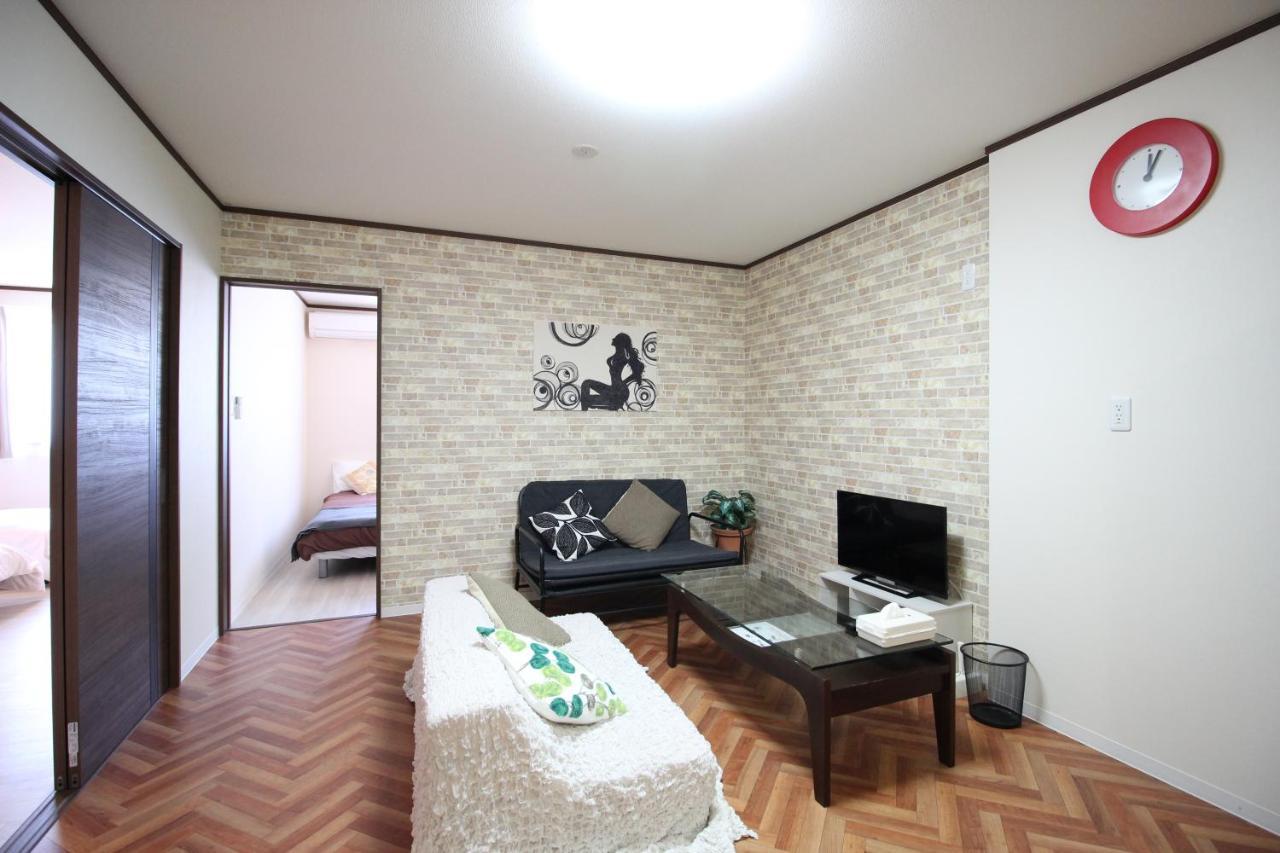 マンションかわた Apartment Osaka Bagian luar foto