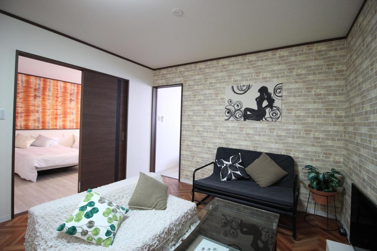 マンションかわた Apartment Osaka Bagian luar foto