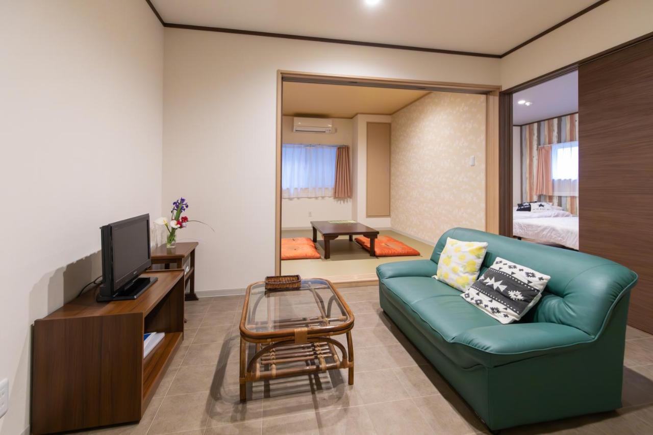 マンションかわた Apartment Osaka Bagian luar foto