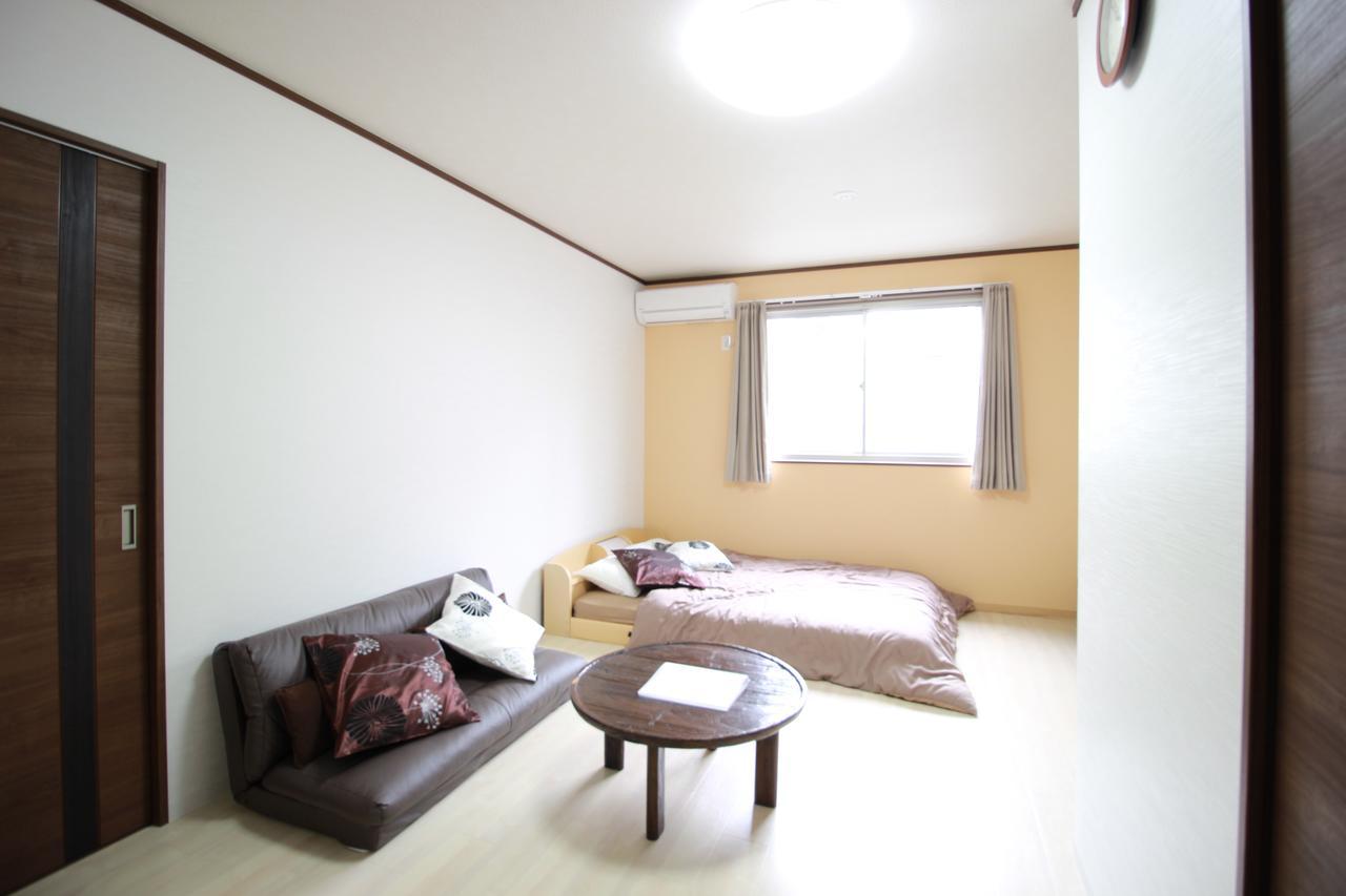 マンションかわた Apartment Osaka Bagian luar foto