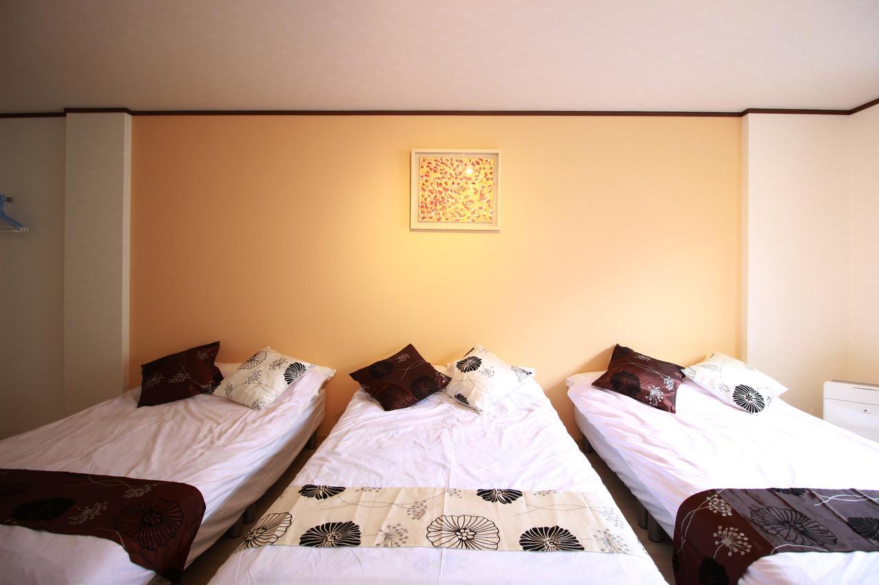 マンションかわた Apartment Osaka Bagian luar foto